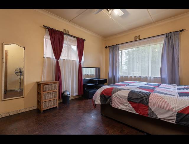 3 BEDROOM FREEHOLD FOR SALE IN DINWIDDIE